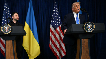 Συνάντηση Τραμπ - Ζελένσκι στην Φλόριντα: Συμφωνήσαμε στο 95% του σχεδίου των 20 σημείων - Αγκάθι το εδαφικό είπαν στη συνέντευξη τύπου