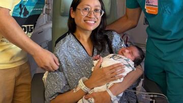 41χρονη νοσηλεύτρια νόμιζε ότι είχε μια κύστη 10 κιλών: Διαπίστωσε ότι ήταν τελειόμηνο μωρό