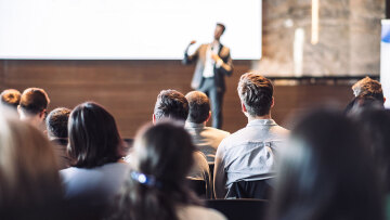 Πανεπιστήμια: Αλλάζει ο τρόπος αξιολόγησης των σπουδαστών μετά τη μαζική χρήση ΑΙ στις εργασίες