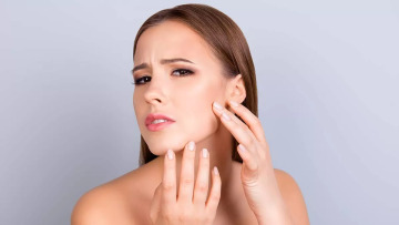 Όσοι αποφεύγουν τα αλμυρά, αργούν να γεράσουν – Απειλή για δέρμα και κολλαγόνο το αλάτι