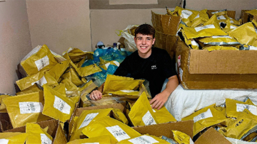 Νεαρός επιχειρηματίας στα 15: Πώς από το δωμάτιό του έβγαλε εισόδημα €117.000