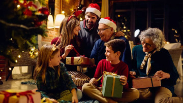 Καλές γιορτές με υγεία για όλη την οικογένεια!
