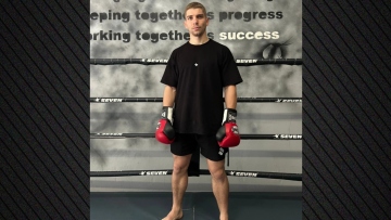 Δεν περίμεναν ότι θα κερδίσω και έχασαν την ψυχραιμία τους, λέει ο Έλληνας kickboxer που δέχτηκε άγρια επίθεση στη Σερβία