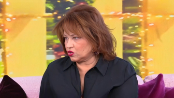 Νικολέτα Βλαβιανού: Αν γυρνούσα πίσω τον χρόνο δεν θα γινόμουν ξανά ηθοποιός
