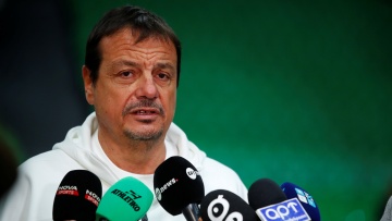 Άταμαν: «Τα τελευταία δυο χρόνια έχουμε κατακτήσει EuroLeague, πρωτάθλημα, Κύπελλο, αλλά δεν έχουμε νικήσει τον Ολυμπιακό στη EuroLeague»
