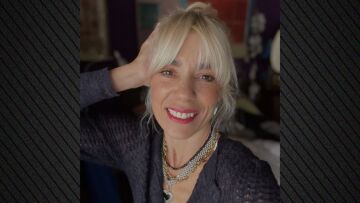 Η Μυρτώ Αλικάκη ευχήθηκε «καλή χρονιά» κάνοντας γυμναστική