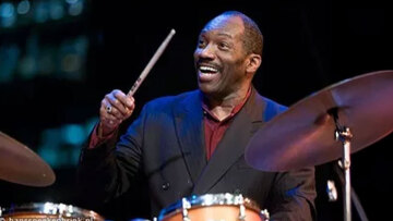 Oscar Peterson: Ένα ξεχωριστό Project–φόρος τιμής στον μύθο της τζαζ από τον Alvin Queen