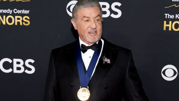 Σιλβέστερ Σταλόνε: Το βίντεο για το νέο έτος και το βιβλίο που ετοιμάζει για τη ζωή του