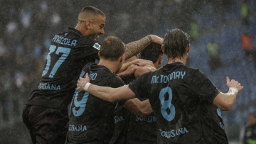 Μια ανάσα από την κορυφή στη Serie A η Νάπολι 2-0 τη Λάτσιο στη Ρώμη, δείτε τα γκολ 