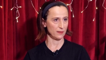 Γιούλη Τσαγκαράκη: Μου δημιούργησε ευθύνη το γεγονός ότι υποδύθηκα τον πρώτο intersex χαρακτήρα στην ελληνική τηλεόραση