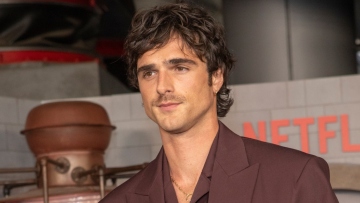 Ο Τζέικομπ Ελόρντι εξήγησε πώς ένας τραυματισμός σε αγώνα ράγκμπι στάθηκε η αφορμή για να ξεκινήσει την καριέρα του στην υποκριτική