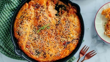 Κοτόπιτα κατσαρόλας με φύλλο σφολιάτας
