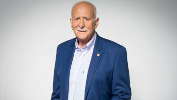 Ο πολιτικός κόσμος αποχαιρετά τον Γιώργο Παπαδάκη