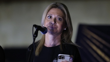 Μαρία Καρυστιανού: Νέα Τέμπη στον αέρα; Πληθαίνουν οι προειδοποιήσεις των εργαζομένων στα αεροδρόμια για τον κίνδυνο ενός δυστυχήματος