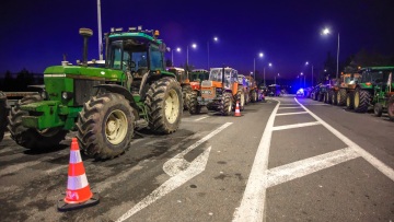 Αγροτικά μπλόκα: Νέες εκτροπές κυκλοφορίας σε Βοιωτία και Φθιώτιδα, ποια τμήματα είναι κλειστά