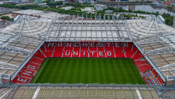 Ο θρύλος της Μάντσεστερ Γιουνάιτεντ που καλείται να βγει μπροστά στα δύσκολα: Το άγνωστο δράμα που συγκλονίζει