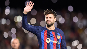 Πήραν στο… κυνήγι παλαίμαχο σταρ της Μπαρτσελόνα με τραγούδια της πρώην συζύγου του!
