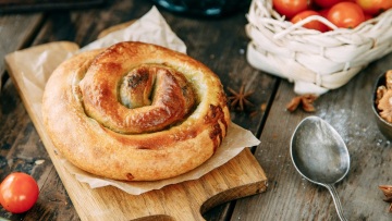 6 ποντιακές πίτες που περνούν από γενιά σε γενιά
