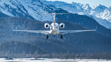 Χιόνια και παγετός παραλύουν τη δυτική Ευρώπη, ακυρώσεις πτήσεων σε Γαλλία και Ολλανδία 