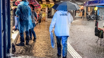 Καιρός: Σε «κόκκινο συναγερμό» περιοχές της Δυτικής Ελλάδας, ισχυρές βροχές και θυελλώδεις άνεμοι έως την Πέμπτη 