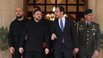 Λευκωσία: Τετ α τετ Ζελένσκι με Χριστοδουλίδη και το «ναι» του Αρχιεπισκόπου Κύπρου για επίσκεψη στο Κίεβο