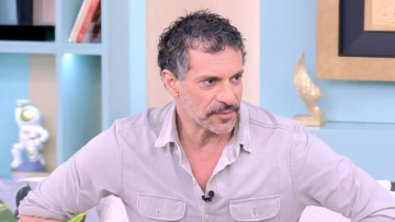 Γιώργος Χρανιώτης: Πήγα να πνιγώ κάνοντας σερφ στην Τήνο με 9 μποφόρ