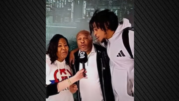 Ο Ρισόν Χολμς τραγούδησε με τους γονείς του μετά τη νίκη του Παναθηναϊκού: We won Panathinaikos