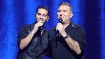 Αντώνης Ρέμος: Αναβάλλονται οι εμφανίσεις του με τον Χρήστο Μάστορα, το βίντεο που ανέβασε