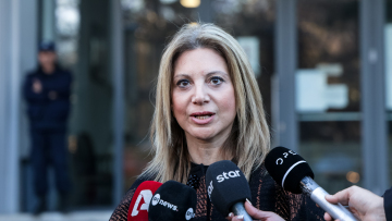 Καρυστιανού: Το Σύνταγμα της χώρας έχει γίνει κουρελόχαρτο, καταργήστε το Άρθρο 86 για την ατιμωρησία των πολιτικών
