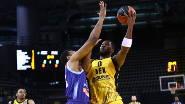 Απολαυστική ΑΕΚ, 90-65 την Μύκονο με ηγέτες Γκρέι και Μπάρτλεϊ, δείτε βίντεο
