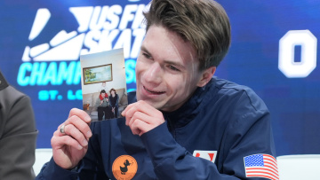 Μαξίμ Ναούμοφ: Προκρίθηκε στους χειμερινούς Ολυμπιακούς Αγώνες, ένα χρόνο μετά την απώλεια των γονιών του σε αεροπορικό δυστύχημα