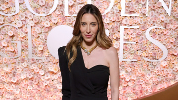 Η Ελληνίδα Katherine Embiricos στο κόκκινο χαλί των Golden Globes