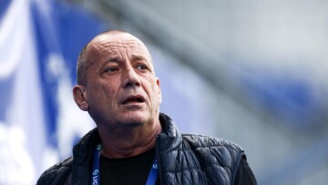 Πρώην πρόεδρος της Αζαξιό δολοφονήθηκε την ώρα της κηδείας της μητέρας του