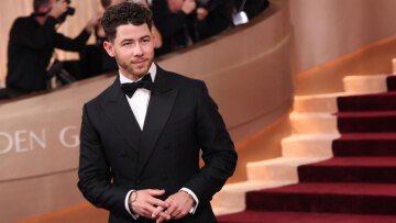 Ο Νικ Τζόνας αγχώθηκε και αποχώρησε στιγμιαία από τις Χρυσές Σφαίρες: Ήταν σαν γροθιά στο στομάχι