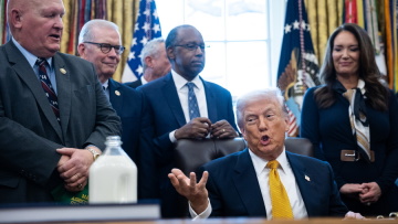  Ο Τραμπ επικοινώνησε με την Ντέλσι Ροδρίγκες: Είναι υπέροχος άνθρωπος, είπε για την πρόεδρο της Βενεζουέλας