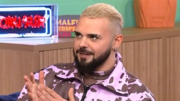 Akylas: Το τραγούδι μου μιλάει για τον υπερκαταναλωτισμό και την απληστία, είπε ο υποψήφιος για τον ελληνικό τελικό της Eurovision
