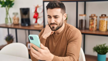 Το ChatGPT γίνεται ο νέος «προσωπικός γιατρός» – Τι σημαίνει αυτή η εξέλιξη
