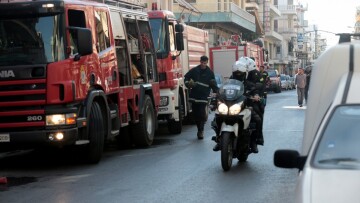 Φωτιά σε φούρνο στο κέντρο της Αθήνας: Κυκλοφοριακές ρυθμίσεις 
