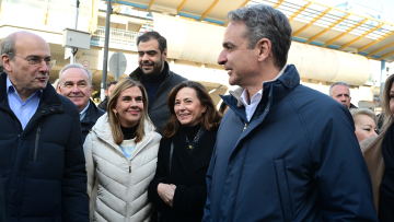 Επίσκεψη Μητσοτάκη στο Μαρούσι: «Πρόσω ολοταχώς» στις μεγάλες αλλαγές και μεταρρυθμίσεις που χρειάζεται η χώρα