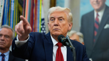 Ο Τραμπ θέλει 1 δισ. δολάρια από κάθε κράτος για να γίνει μέλος στο Συμβούλιο Ειρήνης