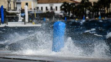 Θυελλώδεις άνεμοι 8 με 10 μποφόρ την Τρίτη σε Ιόνιο, Πελοπόννησο και δυτική Στερεά - Επιδείνωση του καιρού την Τετάρτη