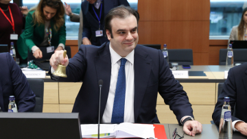 Πιερρακάκης στην πρώτη του συνεδρίαση ως πρόεδρος του Eurogroup: Να φέρουμε απτά αποτελέσματα και με ταχύτητα