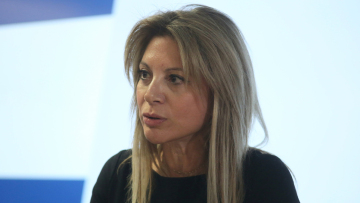 ΠΑΣΟΚ κατά Καρυστιανού: Όσο μιλάει για θέματα που δεν γνωρίζει εκτίθεται, εκτός αν το κάνει σκοπίμως για να δώσει διαπιστευτήρια