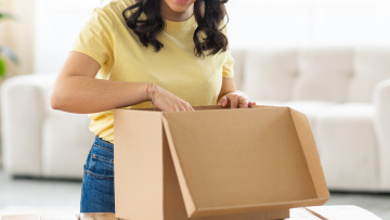 Τι είναι τα τυχερά Mystery Boxes: Τα κουτιά με το άγνωστο περιεχόμενο κάνουν την έκπληξη
