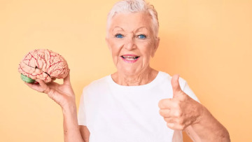 Γιατί κάποιοι άνθρωποι είναι «άτρωτοι» στην άνοια – Τι κρύβει το μυαλό τους
