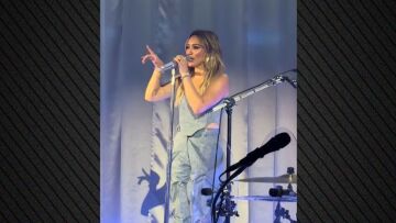 Η Χίλαρι Νταφ έδωσε την πρώτη της συναυλία μετά από σχεδόν 20 χρόνια, δείτε βίντεο