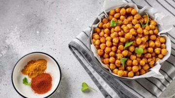 Φυτοοιστρογόνα: Τα οφέλη τους και οι τροφές με την υψηλότερη περιεκτικότητα
