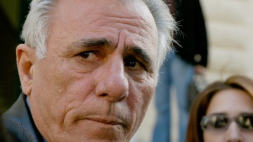 Το «αντίο» της ΕΣΗΕΑ στον Σπύρο Καρατζαφέρη που πέθανε σε ηλικία 88 ετών