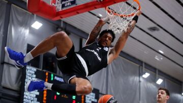 O ΠΑΟΚ 70-67 τον Πανιώνιο με ανατροπή στην ανατροπή