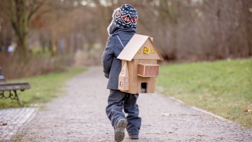 Γυναικείες οργανώσεις: Προβληματική η υποχρεωτική συνεπιμέλεια, οι αλλαγές δεν μπορεί να γίνονται για σκοπιμότητες